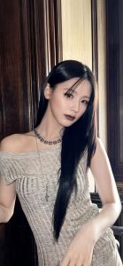 赵美延  原图去衣-脱衣论坛-社区-秘密图库