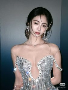 周洁琼  原图去衣 2-脱衣论坛-社区-秘密图库